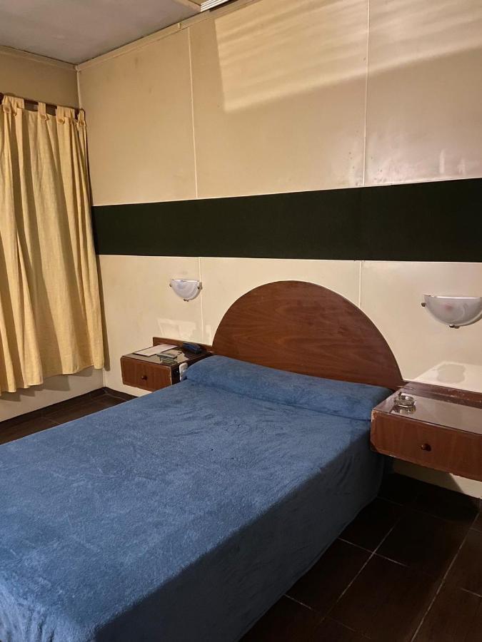 Hotel-Alojamiento Candilejas Paraná Extérieur photo