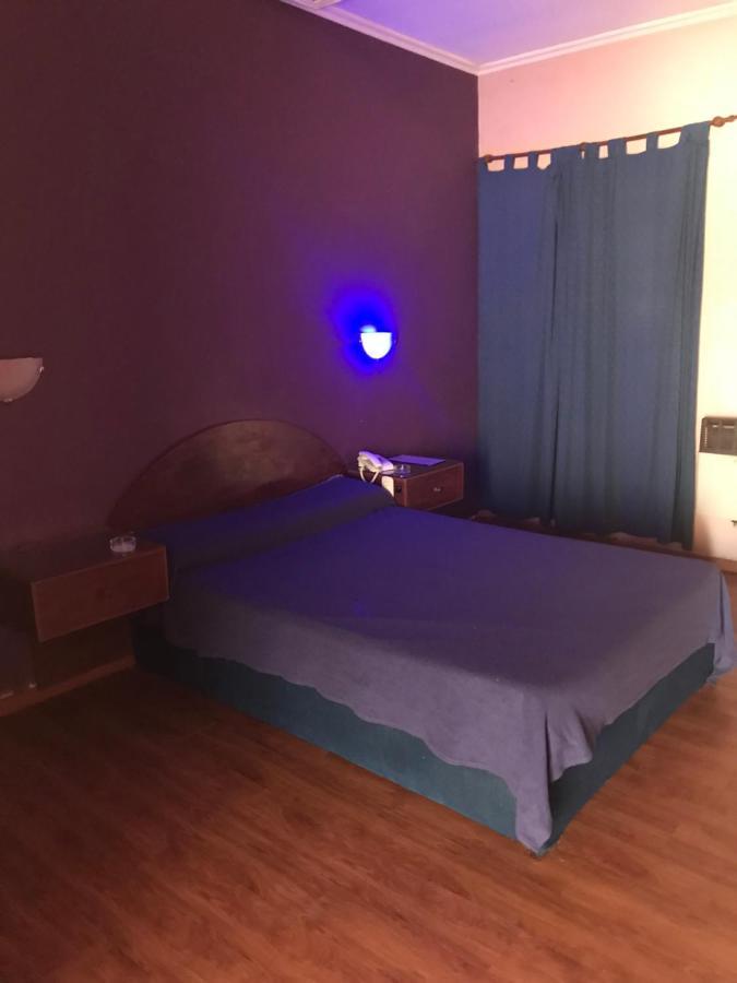 Hotel-Alojamiento Candilejas Paraná Extérieur photo